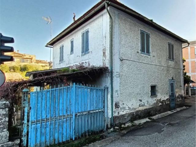 Villetta indipendente in vendita di 130 m² in Via della Teverina, 1