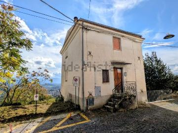 Villetta indipendente in vendita di 130 m² in Via Chiaia, 29