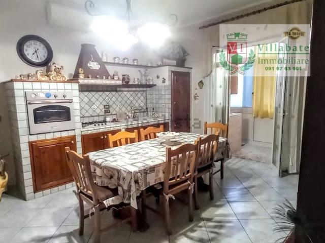 Villetta indipendente in vendita di 130 m² in Via Cristoforo Colombo, 10