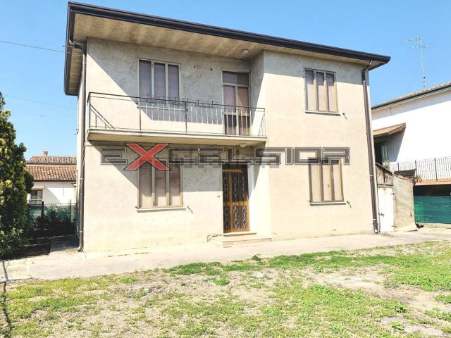 Villetta indipendente in vendita di 130 m² in Via Anselmo Girotti, 12