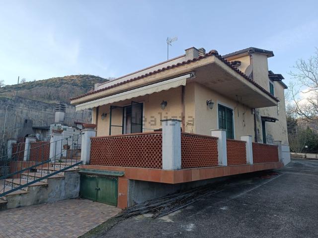 Villetta indipendente in vendita di 130 m² in Via Acquariello, 20