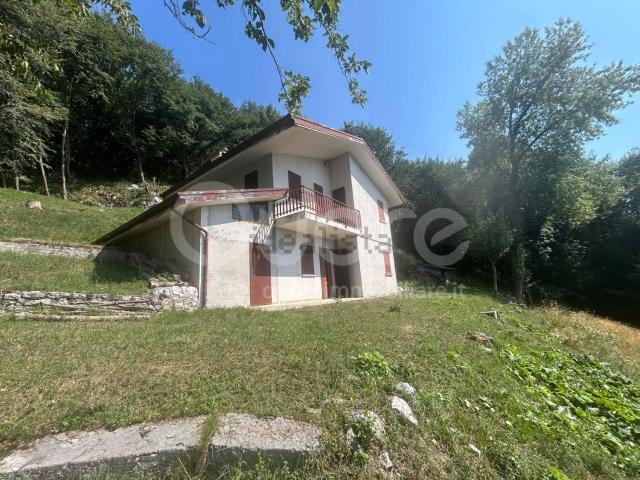 Villetta indipendente in vendita di 130 m² in Via Agar