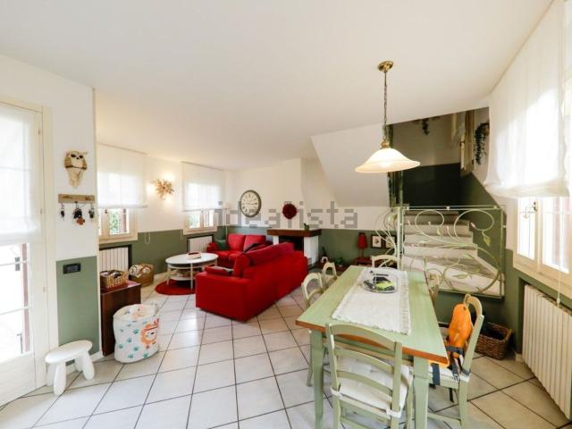 Villetta indipendente in vendita di 130 m² in Via Arzere