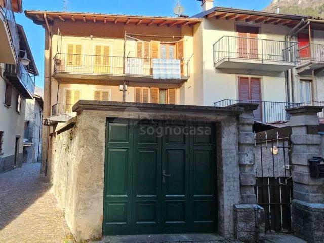 Villetta indipendente in vendita di 130 m² in Via Bellini, 3