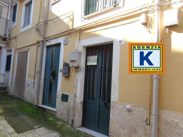 Villetta indipendente in vendita di 130 m² in Via Burcheri, 85