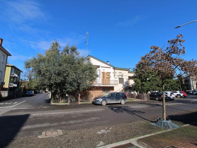 Villetta indipendente in vendita di 130 m² in Via Giacinto Cova, 24