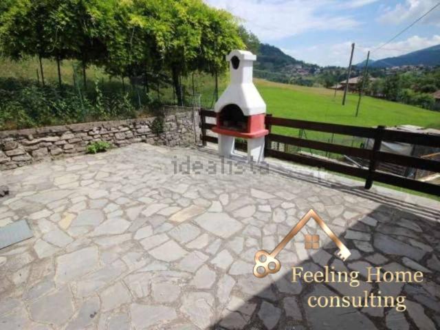 Villetta indipendente in vendita di 130 m² in Via Grumello