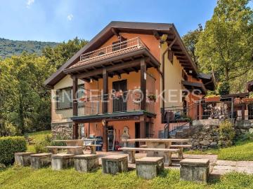 Villetta indipendente in vendita di 130 m² in Via Dascio