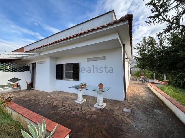 Villetta indipendente in vendita di 130 m² in Via dei Tulipani