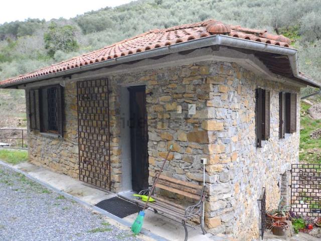 Villetta indipendente in vendita di 130 m² in Via del Figallo
