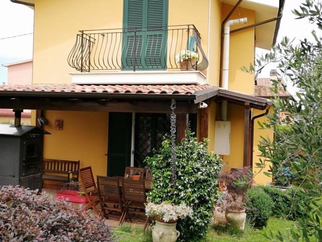 Villetta indipendente in vendita di 130 m² in Via del Tiglio