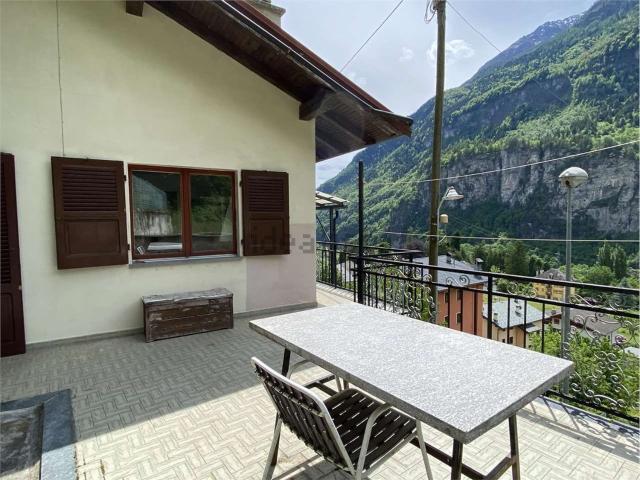 Villetta indipendente in vendita di 130 m² in Via della Loccia, 68