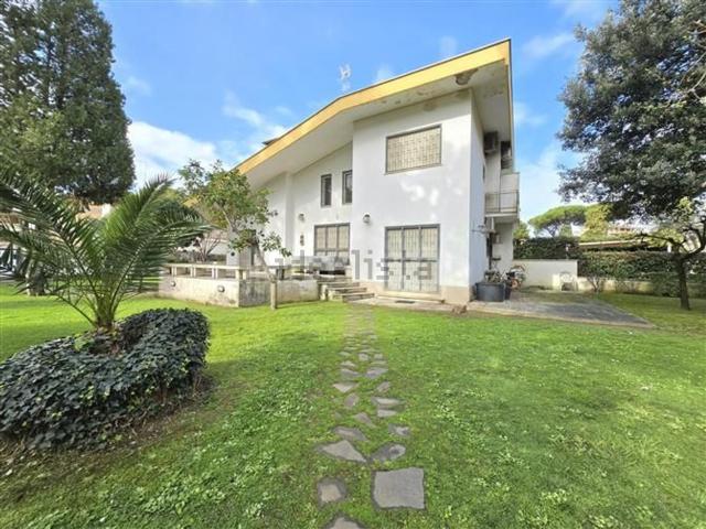 Villetta indipendente in vendita di 130 m² in Via Francesco degli Albizi