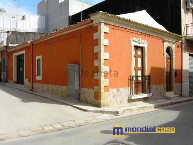 Villetta indipendente in vendita di 130 m² in Via Francesco Garrano