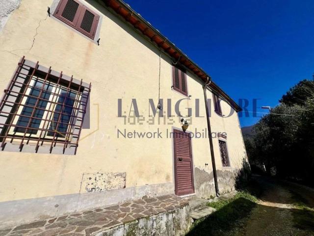 Villetta indipendente in vendita di 130 m² in Via Fratelli Cervi, 25