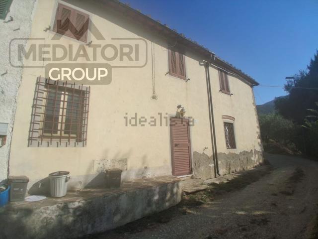 Villetta indipendente in vendita di 130 m² in Via Fratelli Cervi, 25
