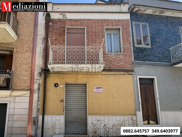 Villetta indipendente in vendita di 130 m² in Via Incoronata, 8