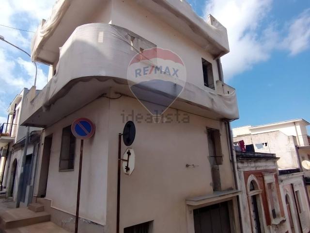 Villetta indipendente in vendita di 130 m² in Via Magenta, 218