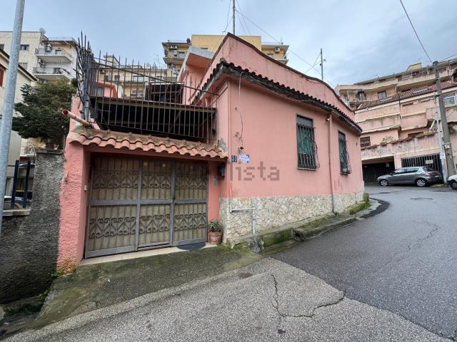 Villetta indipendente in vendita di 130 m² in Via Noviziato Casazza, 33