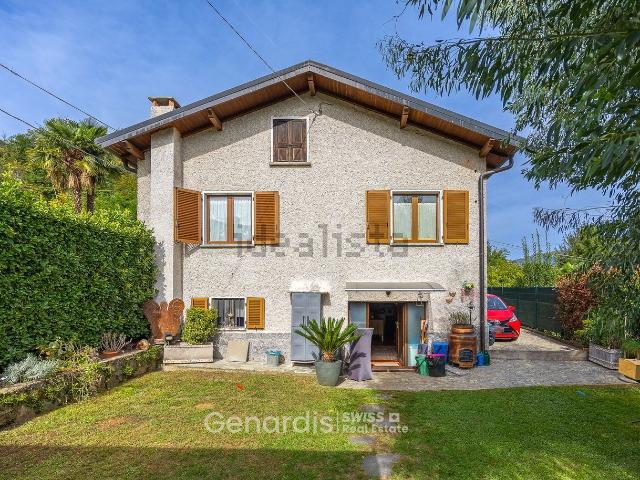 Villetta indipendente in vendita di 130 m² in Via Nolina