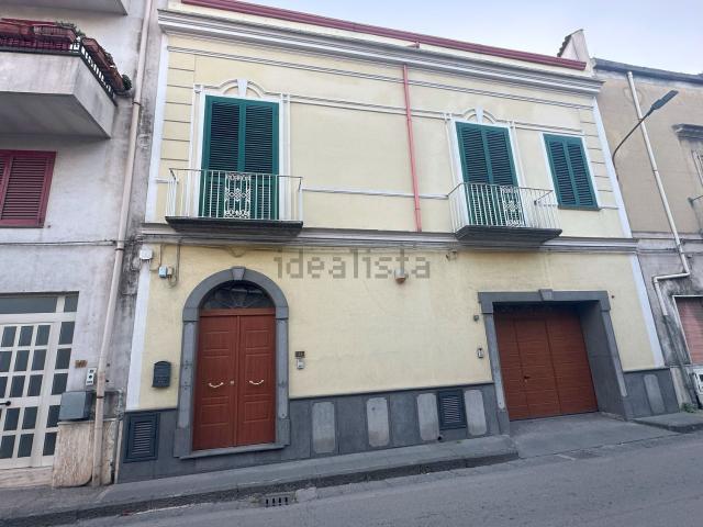 Villetta indipendente in vendita di 130 m² in Via Napoli
