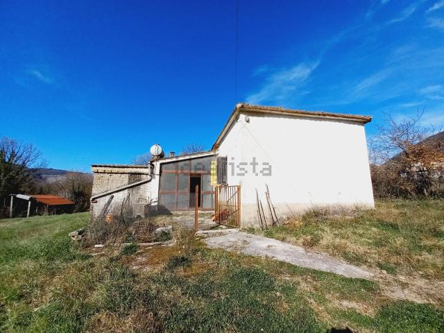 Villetta indipendente in vendita di 130 m² in Via sottuario