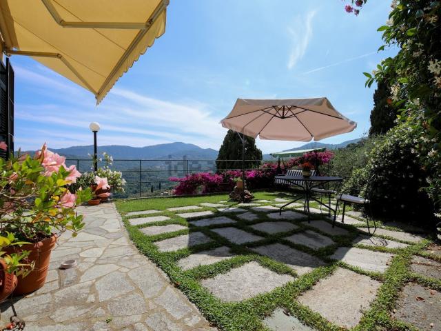 Villetta indipendente in vendita di 130 m² in Via Savagna