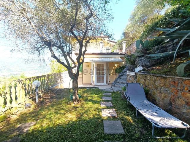 Villetta indipendente in vendita di 130 m² in Via San Francesco, 26