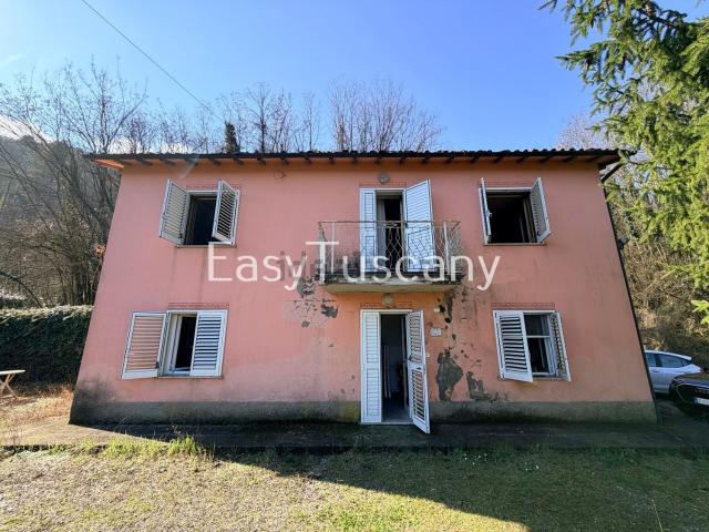 Villetta indipendente in vendita di 130 m² in Via Santa Lucia