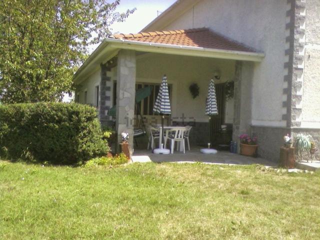 Villetta indipendente in vendita di 130 m² in Via Stevanie