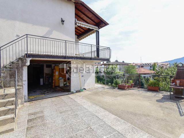 Villetta indipendente in vendita di 130 m² in Via Roma, 25