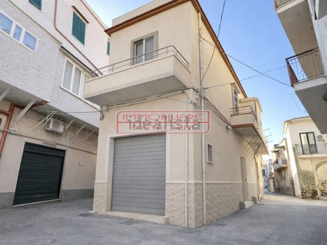 Villetta indipendente in vendita di 130 m² in Via Roma