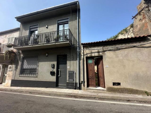 Villetta indipendente in vendita di 130 m² in Via Regina Margherita, 4
