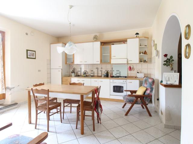 Villetta indipendente in vendita di 130 m² in Via Trento
