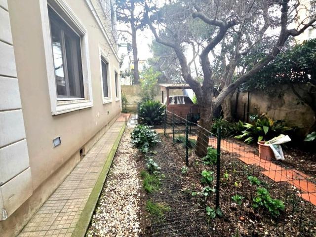 Villetta indipendente in vendita di 130 m² in Via Umberto Lusena