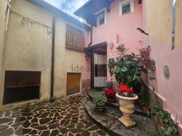 Villetta indipendente in vendita di 190 m² in Vico II di Via Santa Lucia, 11