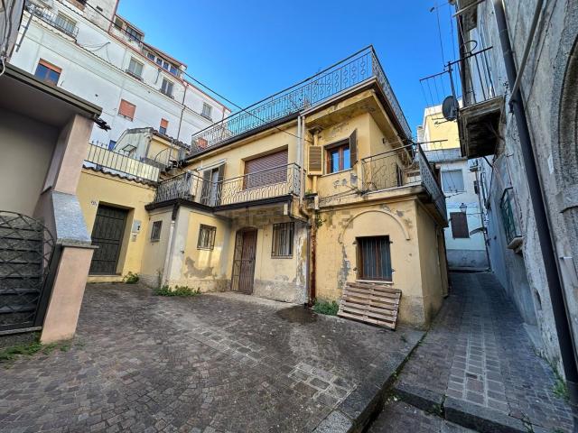 Villetta indipendente in vendita di 130 m² in Vicolo II Catalano, 2