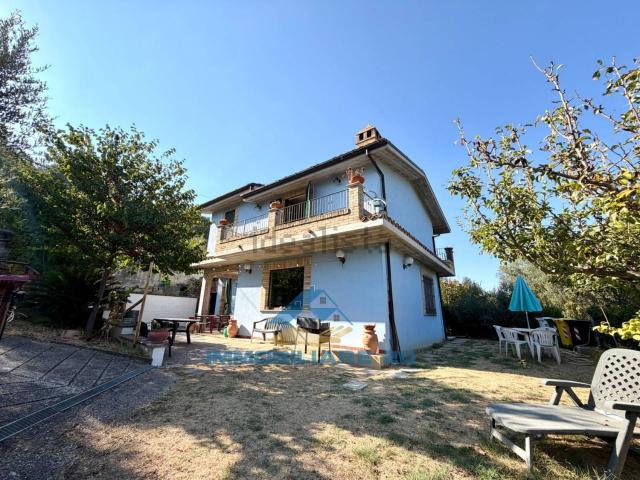 Villetta indipendente in vendita di 130 m² in Contrada Mulano di Sotto