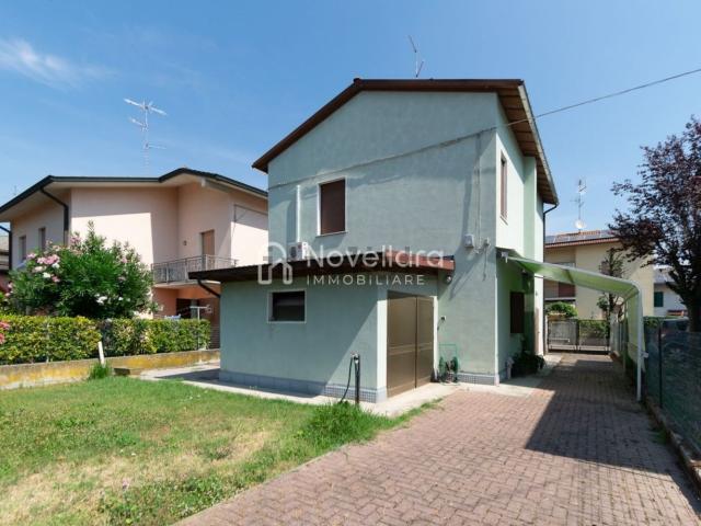 Villetta indipendente in vendita di 130 m² in Corso Giuseppe Garibaldi, 2