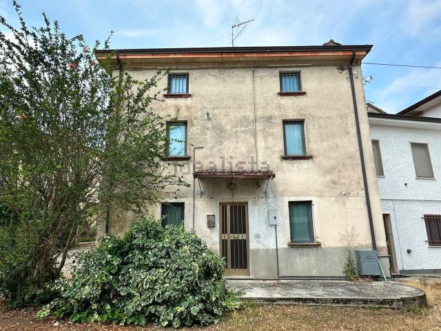 Villetta indipendente in vendita di 130 m² in Località Lago, 1