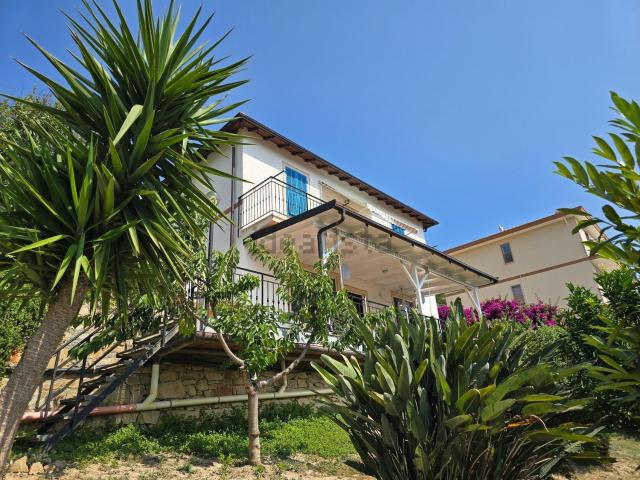 Villetta indipendente in vendita di 130 m² in Strada Modolivi Cantalupo