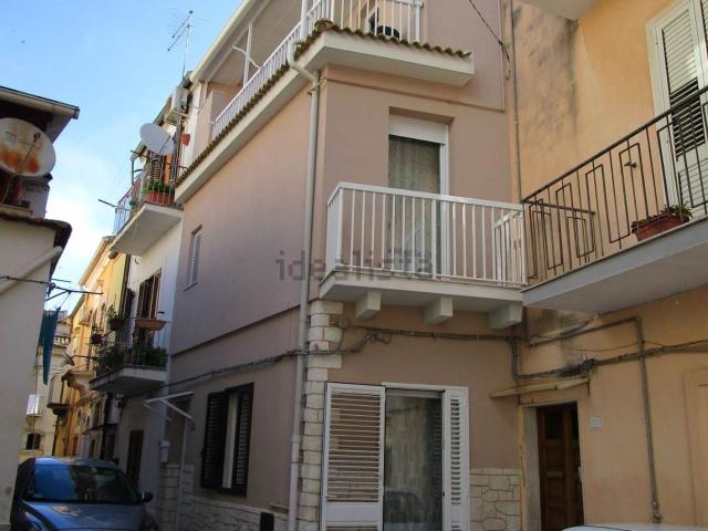 Villetta indipendente in vendita di 131 m² in Via Giorgio Schembari, 12
