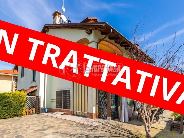 Villetta indipendente in vendita di 131 m² in Via Lusina