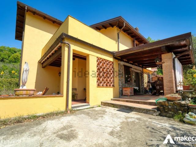 Villetta indipendente in vendita di 131 m² in Via Serralta, 1