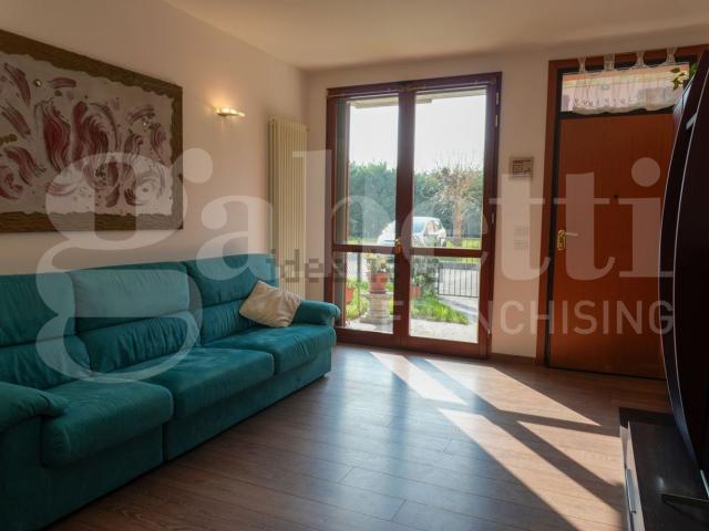 Villetta indipendente in vendita di 131 m² in Via Vigorea