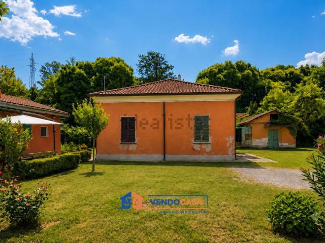 Villetta indipendente in vendita di 132 m² in Via Acquarella, 24