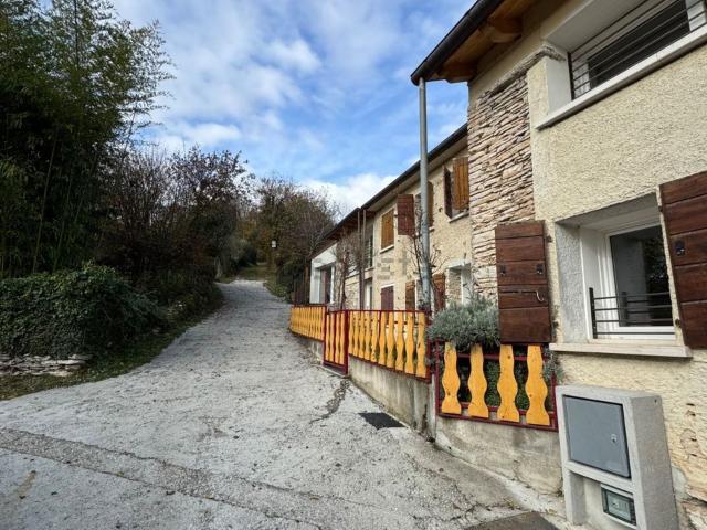 Villetta indipendente in vendita di 132 m² in Via Giardin