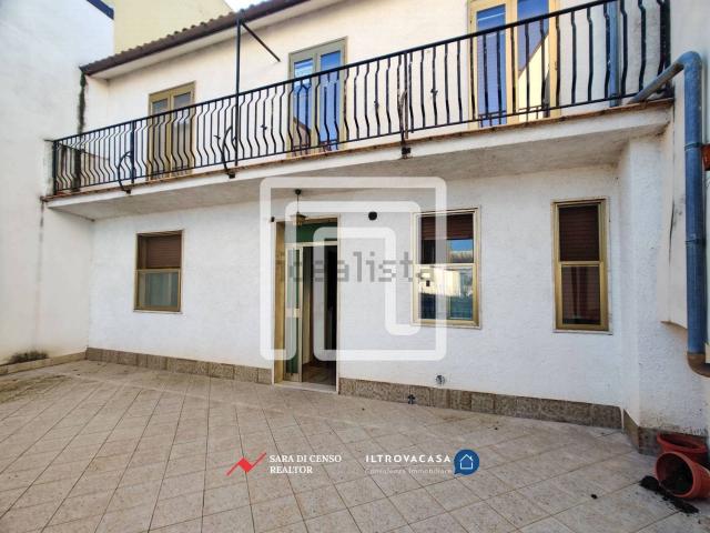 Villetta indipendente in vendita di 132 m² in Via Roma, 44