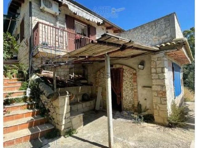 Villetta indipendente in vendita di 132 m² in Contrada Gisira