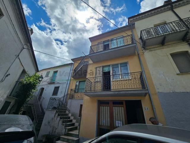 Villetta indipendente in vendita di 132 m² in Largo del Popolo, 21
